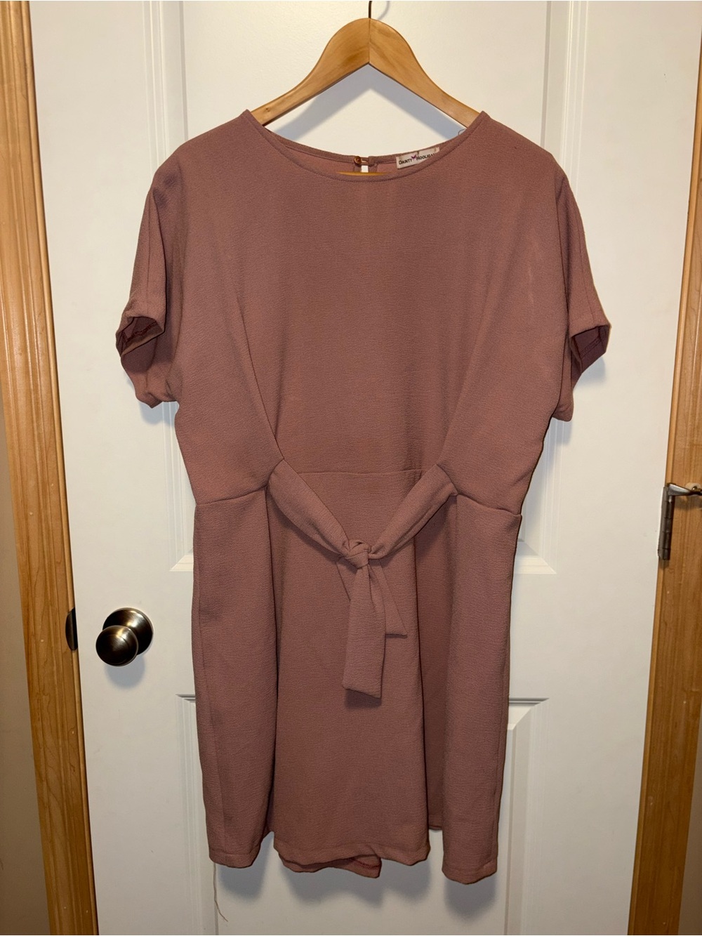 Dainty Hooligan Short Sleeve Tie-Waist Dress in Dusty Mauve